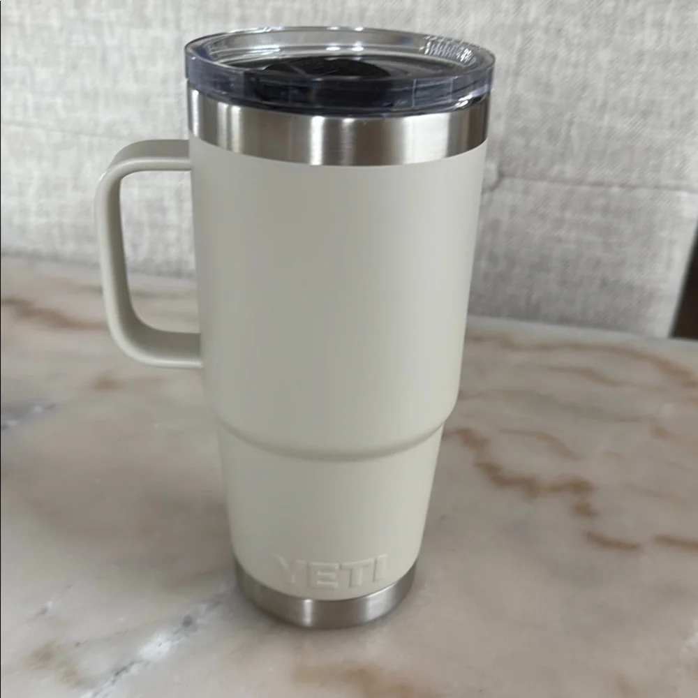 YETI RAMBLER 20 OZ TRAVEL MUG
WITH STRONGHOLD LID CAPE TAUPE - Picture 2 of 14